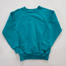 Load image into Gallery viewer, Vintage Green Blank Crewneck kids 6/7
