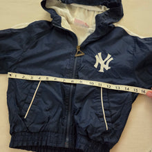 Load image into Gallery viewer, Vintage New York Yankees Hooded Jacket 5t/6

