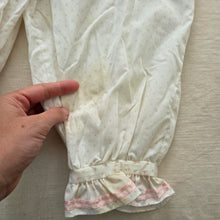 Load image into Gallery viewer, Vintage White &amp; Pink Dotted Pantsuit 4t
