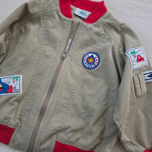 Load image into Gallery viewer, Vintage Lacoste Safari Patch Jacket 3t
