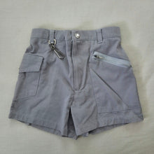 Load image into Gallery viewer, Vintage Gray Shorts 5t/6
