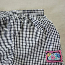 Load image into Gallery viewer, Vintage Girly Plaid Shorts 5t
