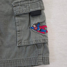 Load image into Gallery viewer, Superman Warner Bros Army Green Cargo Shorts 4t
