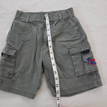 Load image into Gallery viewer, Superman Warner Bros Army Green Cargo Shorts 4t
