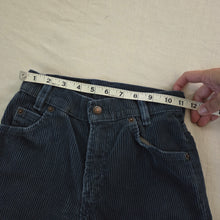 Load image into Gallery viewer, Vintage Levi&#39;s 550 Fit Navy Blue Cord Pants kids 7
