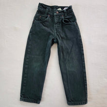 Load image into Gallery viewer, Vintage Levi's 550 Fit Dark Green Jeans Orange Tab 4t SLIM
