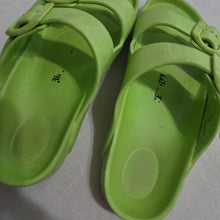 Load image into Gallery viewer, Birkenstock Lime Green Sandals kids 2
