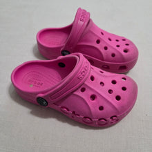 Load image into Gallery viewer, Crocs Pink Spellout Shoes toddler 11
