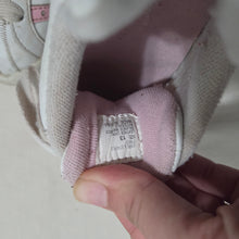 Load image into Gallery viewer, Y2k No Boundaries Platform White/Pink Shoes kids 13
