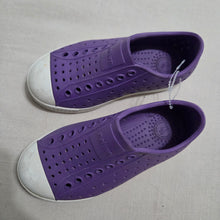 Load image into Gallery viewer, Natives Purple Shoes toddler 10
