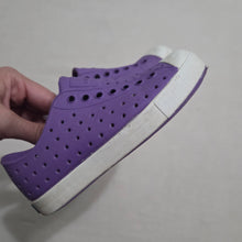 Load image into Gallery viewer, Natives Purple Shoes toddler 10
