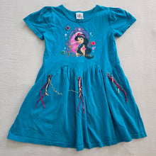 Load image into Gallery viewer, Vintage Jasmine Aladdin Dress kids 6/7
