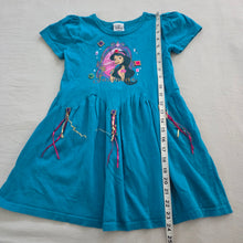 Load image into Gallery viewer, Vintage Jasmine Aladdin Dress kids 6/7
