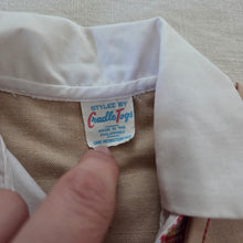 Load image into Gallery viewer, Vintage Neutral Baby Set 3 months *flaw
