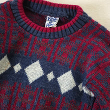 Load image into Gallery viewer, Vintage Knit Pattern Sweater 3t
