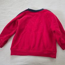 Load image into Gallery viewer, Vintage Red Crewneck 5t
