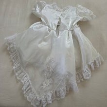 Load image into Gallery viewer, Vintage White Semi-Circle Dress 5t
