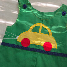 Load image into Gallery viewer, Vintage Green Car Jon Jon 3t
