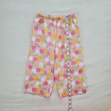 Load image into Gallery viewer, Y2k Gymboree Tulip Kapri Pants 5t
