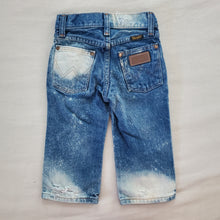 Load image into Gallery viewer, Vintage Wrangler Distressed Jeans 2t
