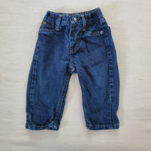 Load image into Gallery viewer, Vintage Wrangler Jeans 12 months
