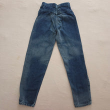 Load image into Gallery viewer, Vintage 80s High Waisted Jeans kids 8 SLIM
