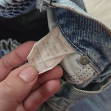 Load image into Gallery viewer, Vintage Wrangler Blue Jeans 5t
