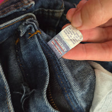 Load image into Gallery viewer, Vintage Butterfly Pocket Jeans 4t
