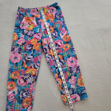 Load image into Gallery viewer, Vintage Bright Floral + Plaid kids 8/10
