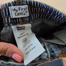 Load image into Gallery viewer, Y2k Levi&#39;s 526 Fit Jeans 12 months
