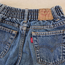 Load image into Gallery viewer, Vintage Levi&#39;s 526 Fit Jeans kids 7

