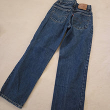 Load image into Gallery viewer, Vintage Levi&#39;s 550 Fit Jeans kids 12
