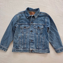 Load image into Gallery viewer, Vintage Levi&#39;s Jean Jacket kids 7 *cut tab
