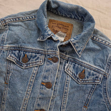 Load image into Gallery viewer, Vintage Levi&#39;s Jean Jacket kids 6/7
