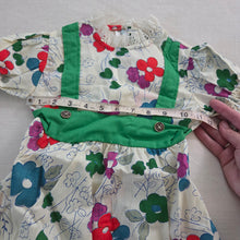 Load image into Gallery viewer, Vintage 70s Floral Dress 4t

