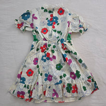 Load image into Gallery viewer, Vintage 70s Floral Dress 4t
