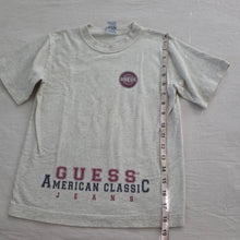 Load image into Gallery viewer, Vintage Guess &quot;American Classic Jeans&quot; Tee kids 6/7
