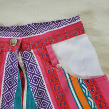 Load image into Gallery viewer, Vintage Striped Pattern Shorts kids 7
