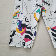 Load image into Gallery viewer, Vintage 90s Pattern Kapri Shorts kids 10/12
