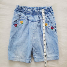 Load image into Gallery viewer, Vintage Healthtex Floral Jean Shorts kids 6/8 *flaw
