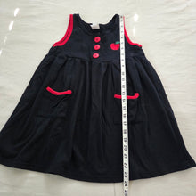 Load image into Gallery viewer, Vintage Apple Sleeveless Black Dress kids 6
