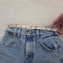 Load image into Gallery viewer, Vintage Rustler Stone Washed Jeans kids 7
