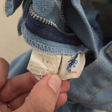 Load image into Gallery viewer, Vintage 70s Flared Colorful Pocket Blue Pants 5t

