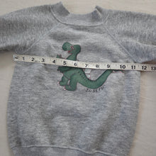 Load image into Gallery viewer, Vintage Painted Dinosaur Crewneck 3t
