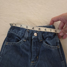 Load image into Gallery viewer, Vintage 80s Dark Wash Jeans 5t SLIM
