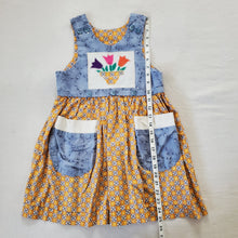 Load image into Gallery viewer, Vintage Flower Pattern Dress 5t/6
