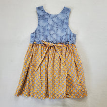 Load image into Gallery viewer, Vintage Flower Pattern Dress 5t/6
