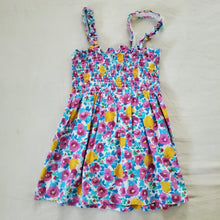 Load image into Gallery viewer, Vintage Colorful Floral Dress kids 7/8
