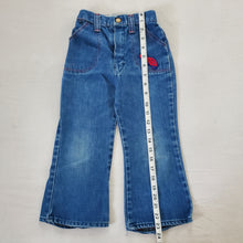 Load image into Gallery viewer, Vintage 70s Turtle Patch Flared Jeans 4t

