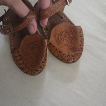 Load image into Gallery viewer, Leather Rose Sandals toddler 5
